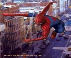 Şehre göre çok hızlı ve çevik bir şekilde Spider Man hamle onun örümcek kendini dengeleme